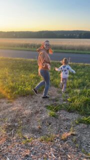 Pielęgnuje to co zbudowałam 🧡
Na IG wszystko się zaczęło ponad 6 lat temu, pierwsze kontakty i wspólne plany..

#fotografszczecin #pasja #byćfotografem #artystycznyzawód #zachódsłońca